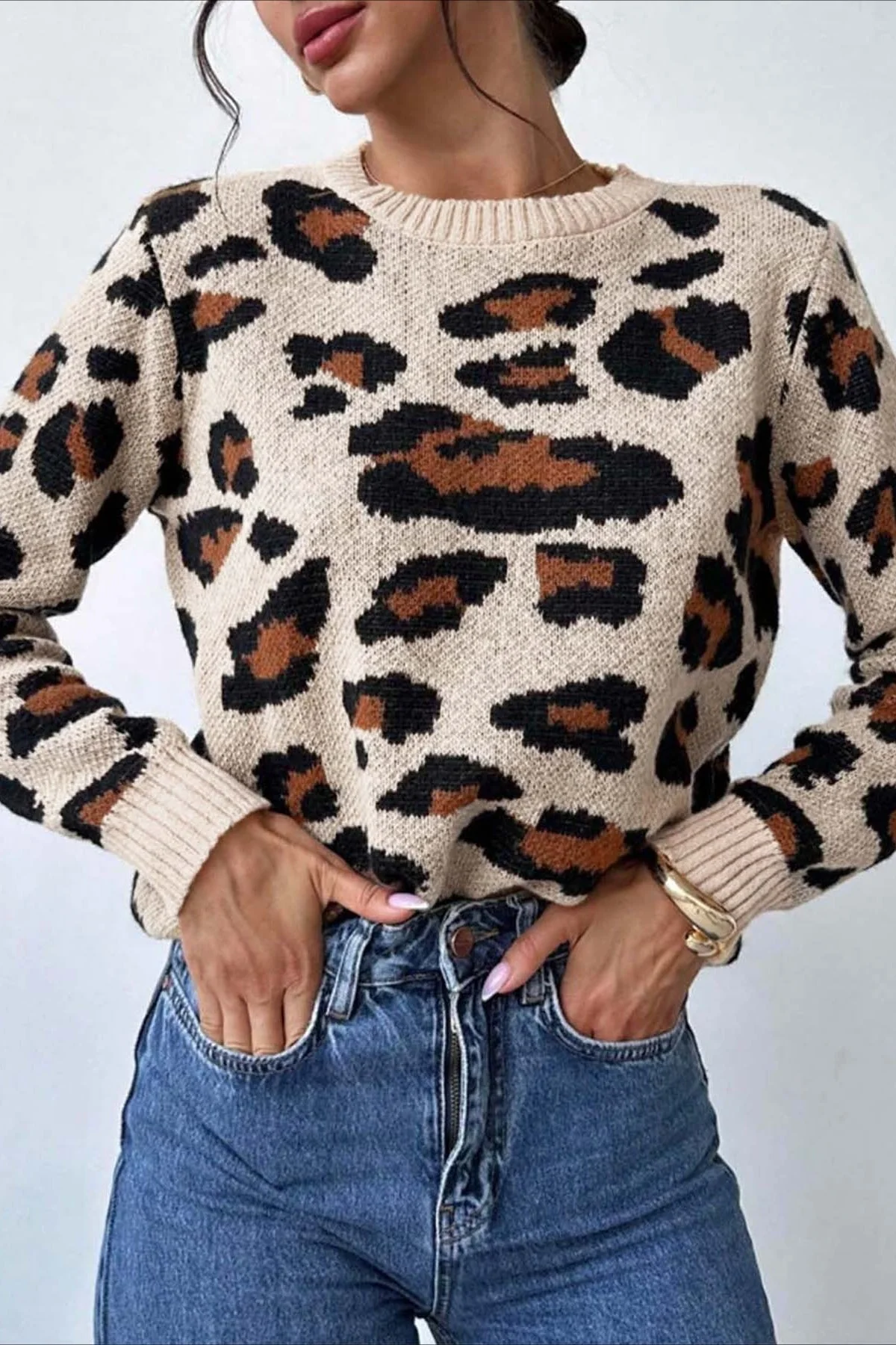 Colorblock Leopard Crewneck Sweater - Image 10