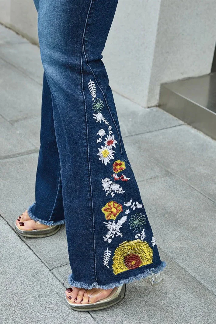 Floral Embroidered Skinny Flare Jeans - Image 2