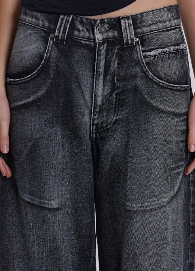 Gradient Wing Print Wide Leg Jeans - Image 8