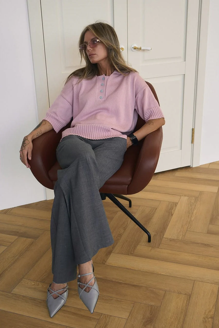 Loose Fit Buttoned Knit Polo Sweater - Image 6