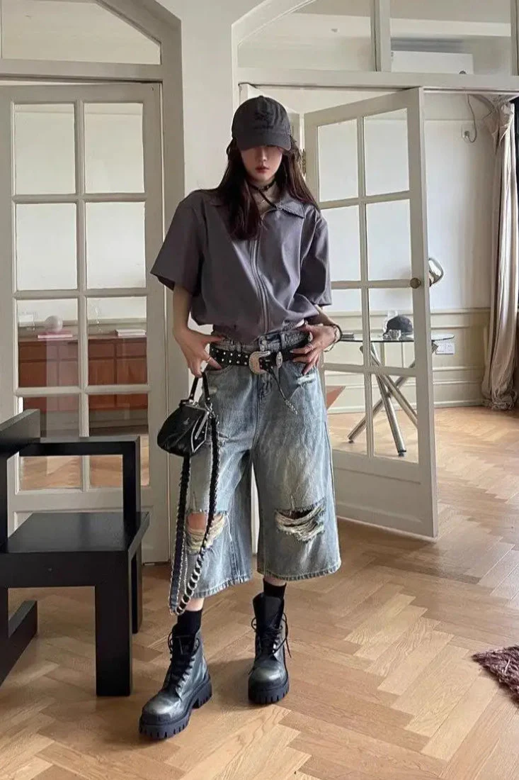 Loose Ripped Capri Wide Leg Jeans - Image 3