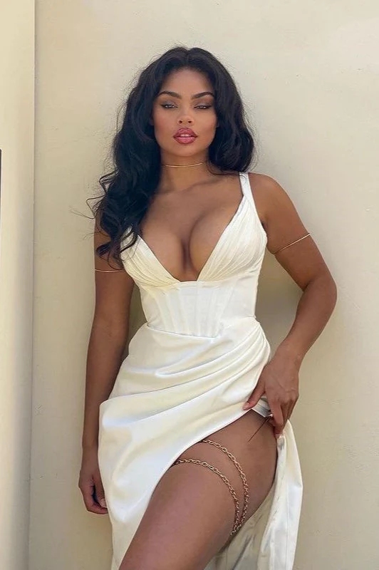 Satin V-Neck Bustier Slit Cocktail Dress - Image 4