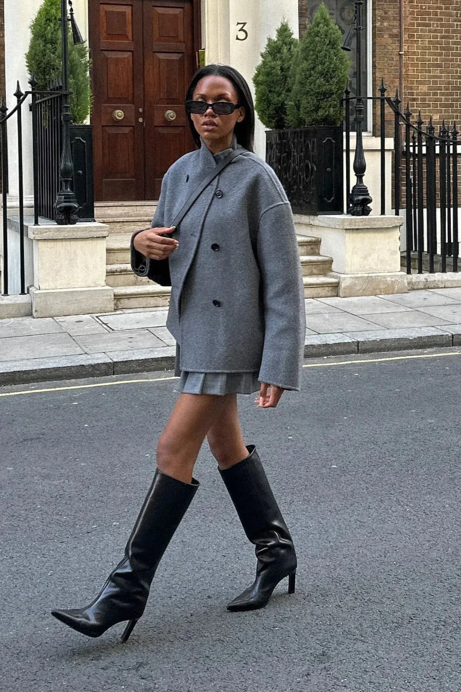Short Double-Breasted Wool Jacket - Image 6