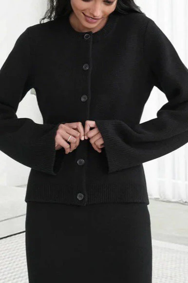 Soft Plush Relaxed Cardigan - Image 9