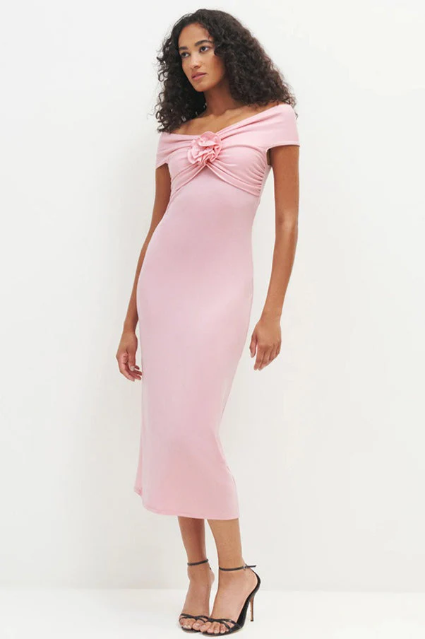 Solid Color Off-the-shoulder Knit Cocktail Dress - Image 2