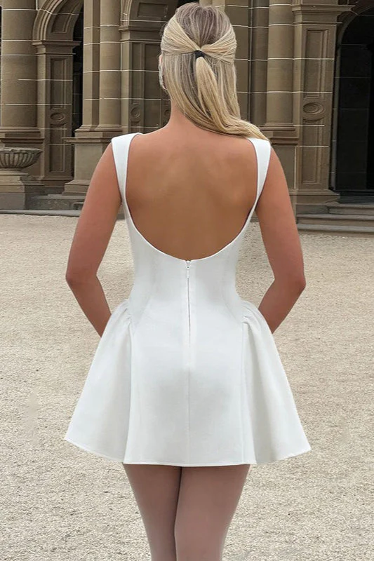 Solid Sleeveless Backless Bodycon Cocktail Dress - Image 2