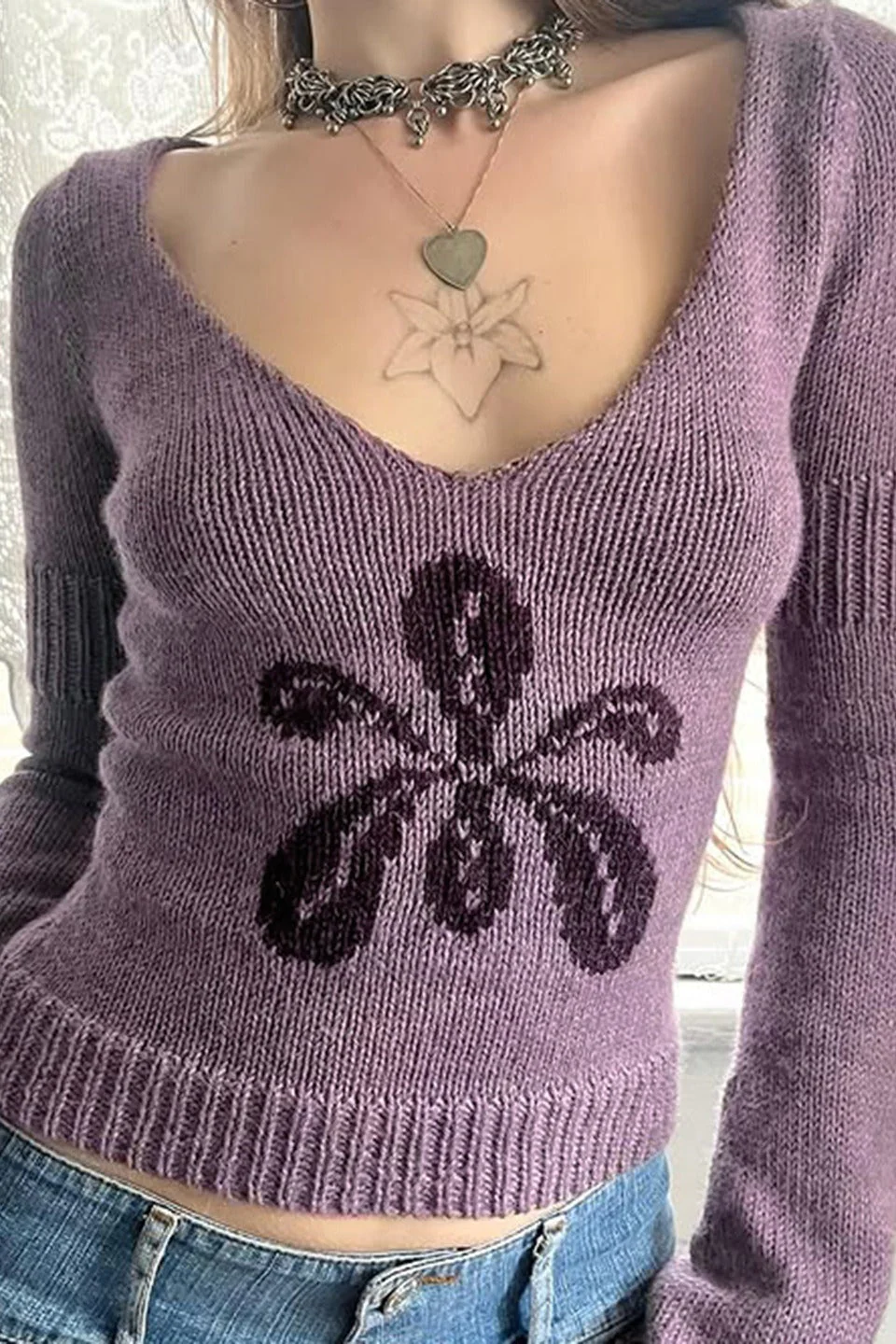 V Neck Floral Jacquard Sweater - Image 12
