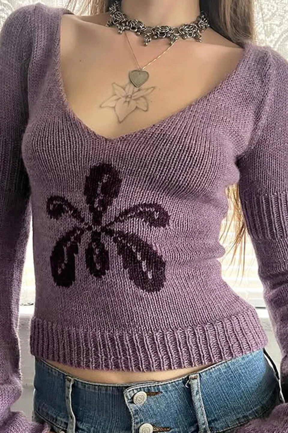 V Neck Floral Jacquard Sweater - Image 4