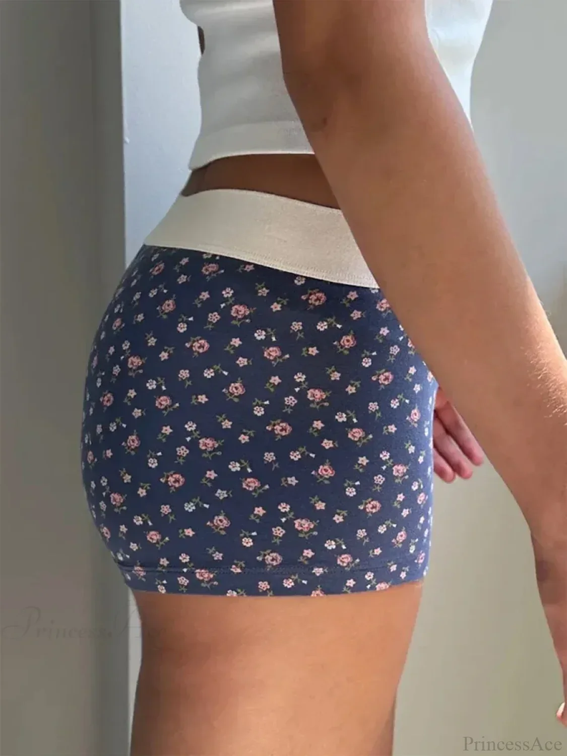 Floral Button Elastic Waist Short - Image 4