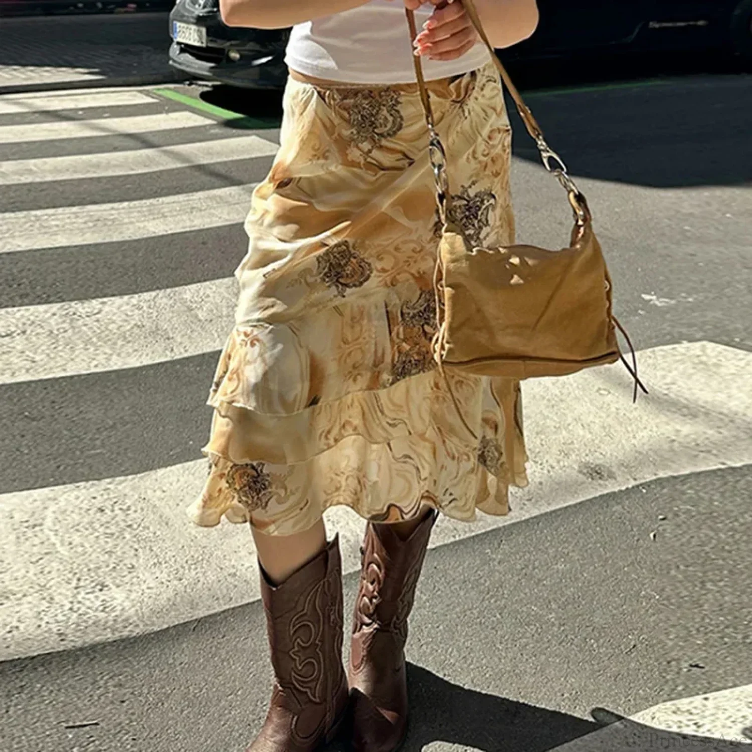 Floral Print Tiered A-Line Midi Skirt - Image 3