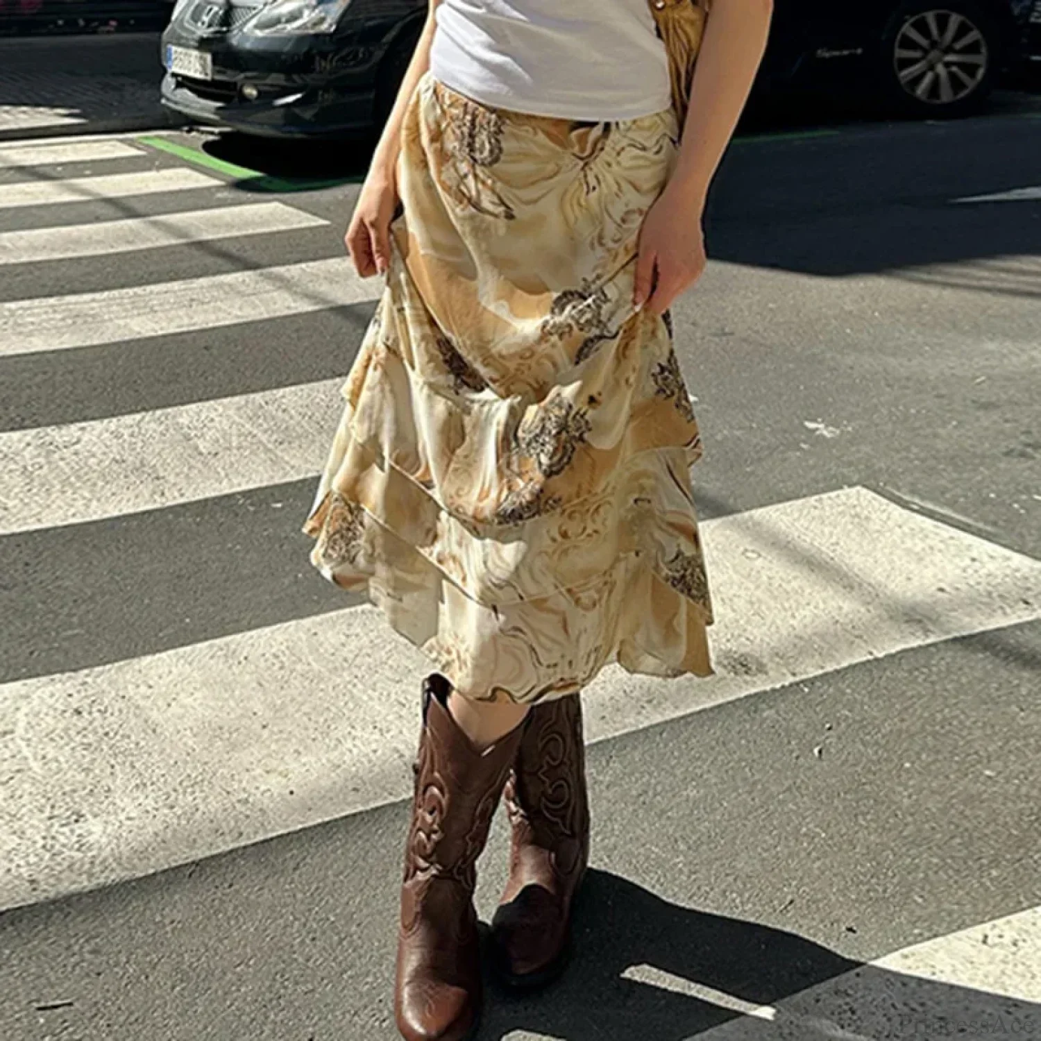 Floral Print Tiered A-Line Midi Skirt - Image 4