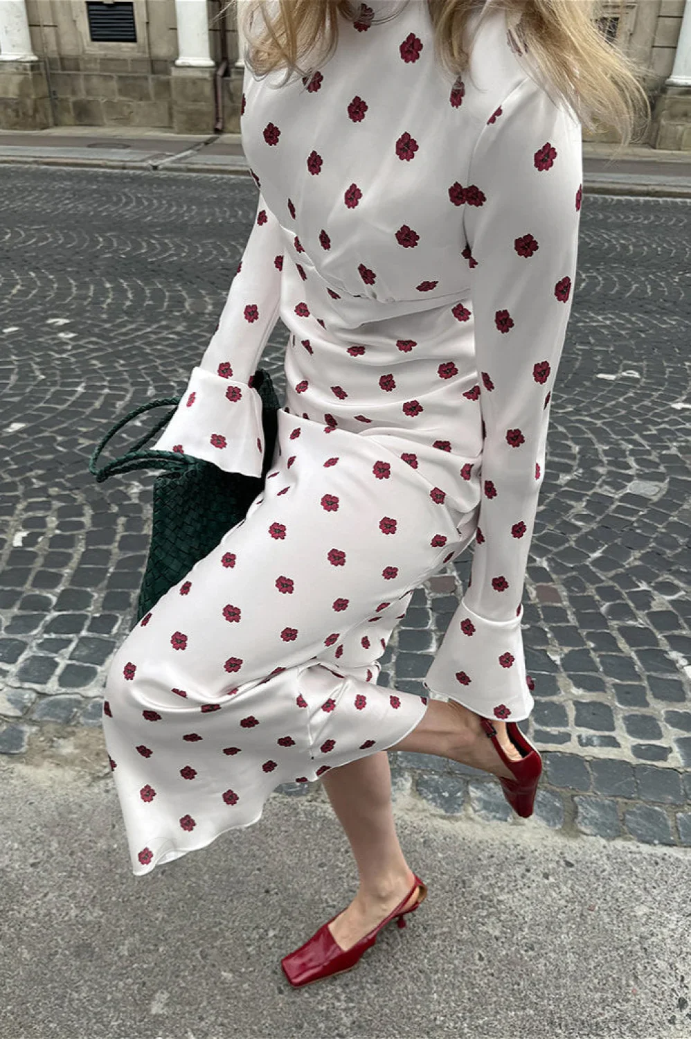 Floral Round Neck Flare Sleeve Fitted Maxi Dress - Image 3
