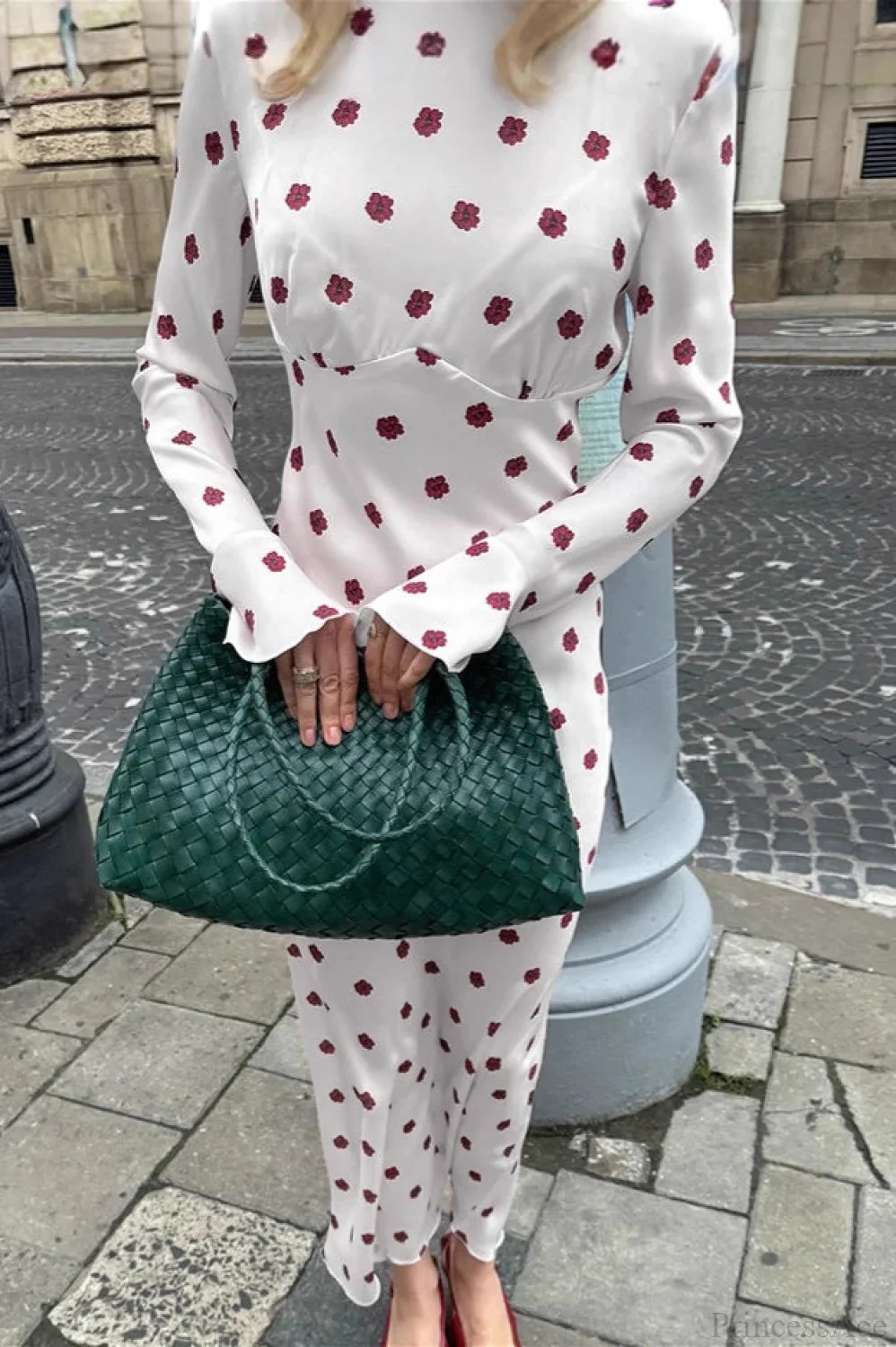 Floral Round Neck Flare Sleeve Fitted Maxi Dress - Image 4