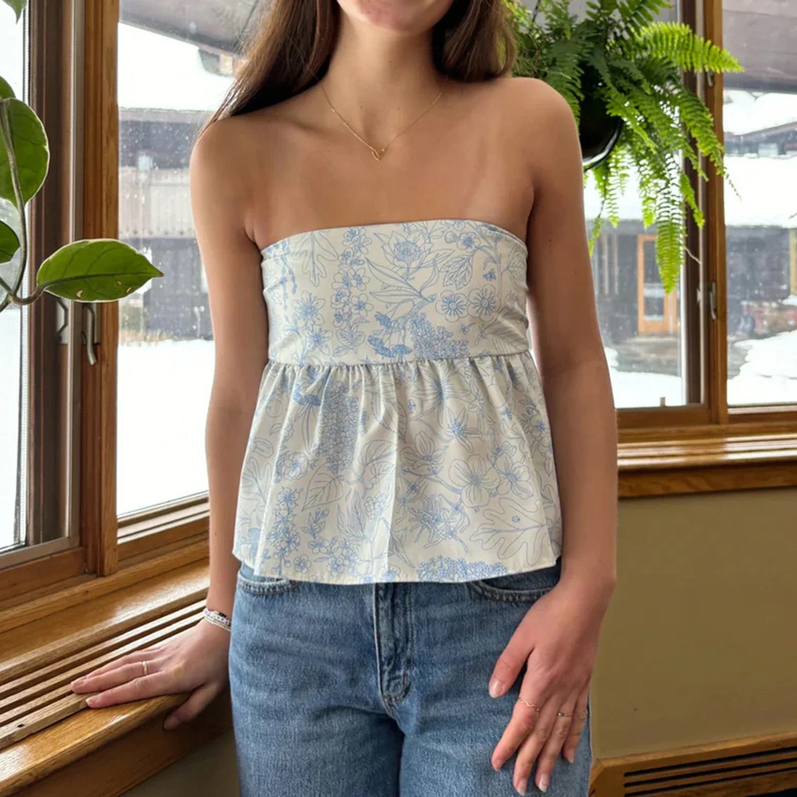 Floral Tie Backless Crop Top - Image 3