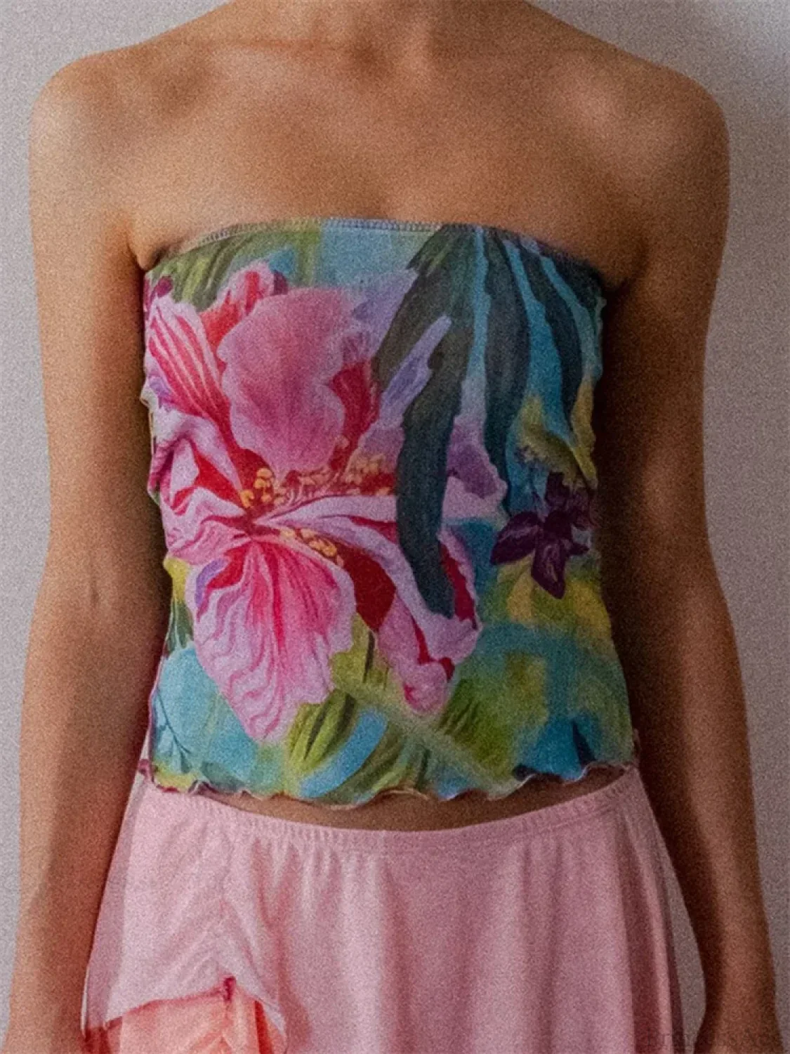 Flower Print Strapless Backless Tube Crop Top - Image 2