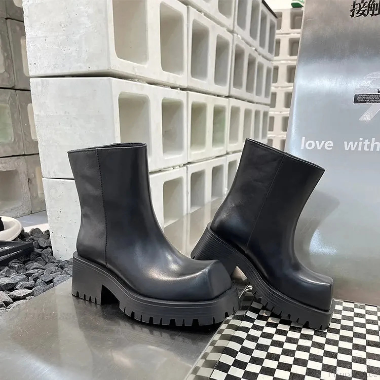 Fresh Chelsea Brief Mysterious Platform Boot - Image 3