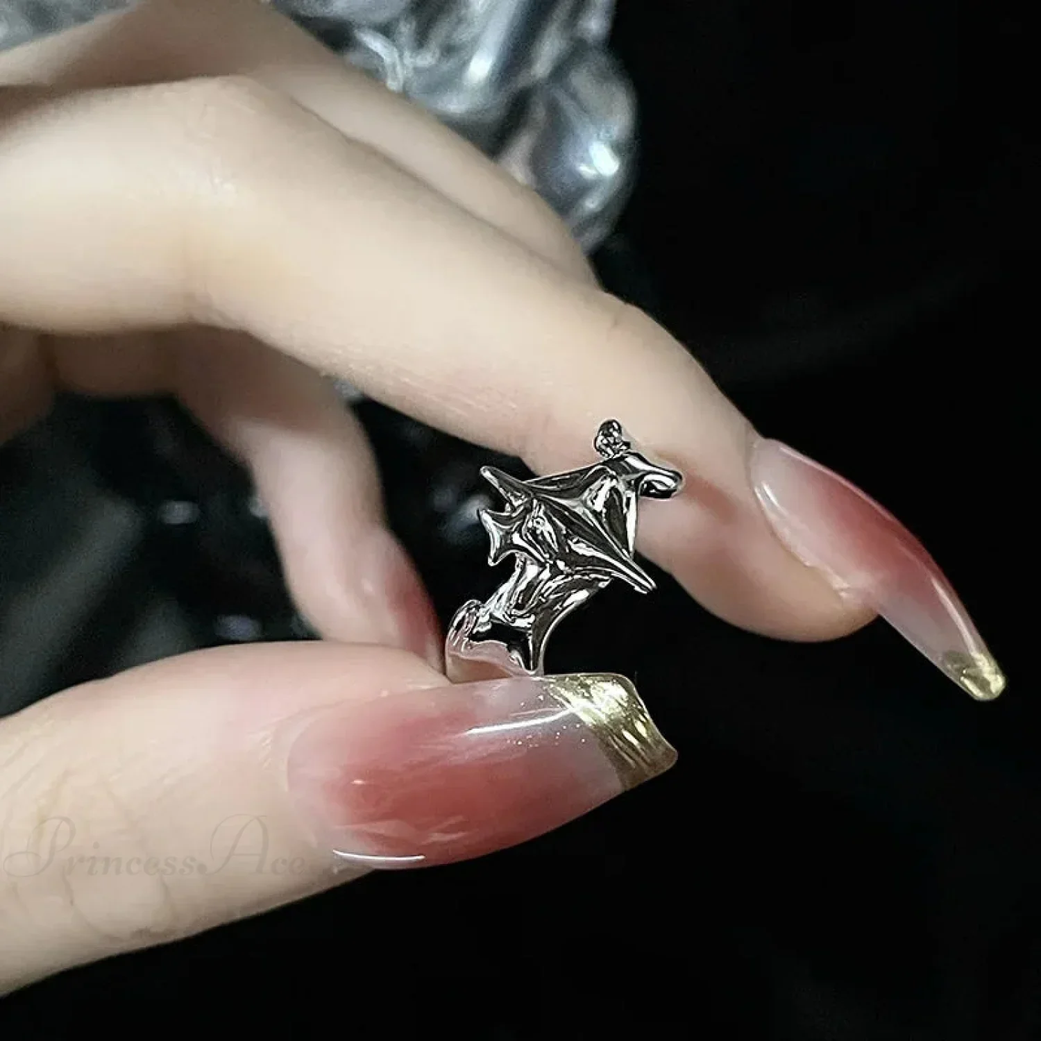 Gender-neutral Vintage Wings Skeleton Gothic Ring - Image 10