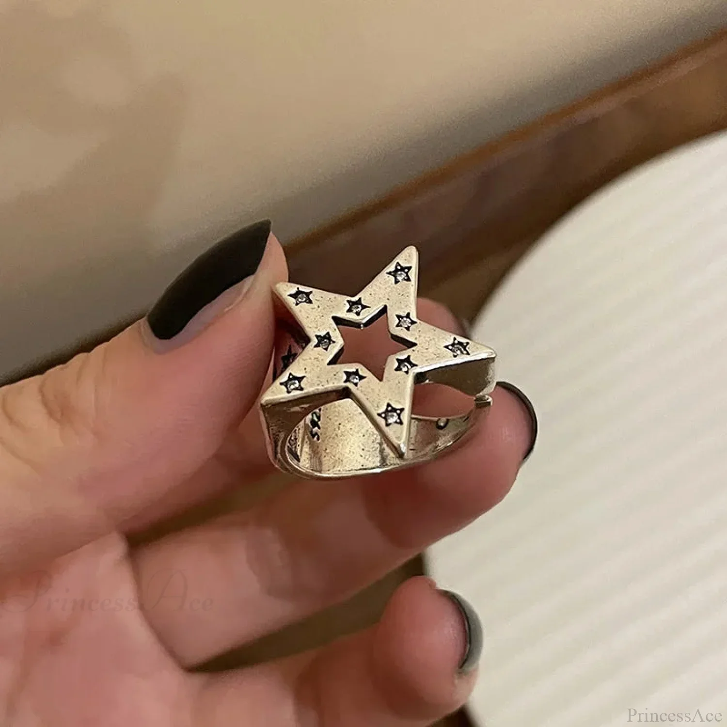 Gender-neutral Vintage Wings Skeleton Gothic Ring - Image 6