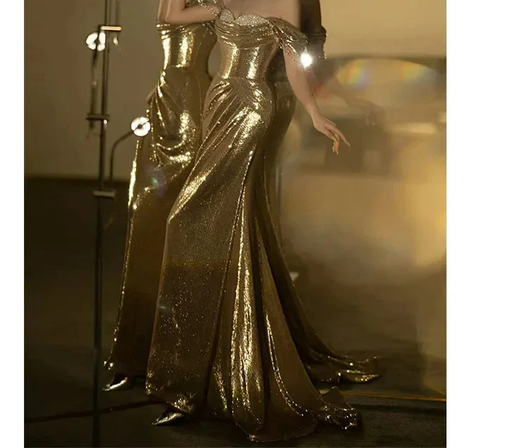 Golden Backless Sequined Party Dress - Image 3