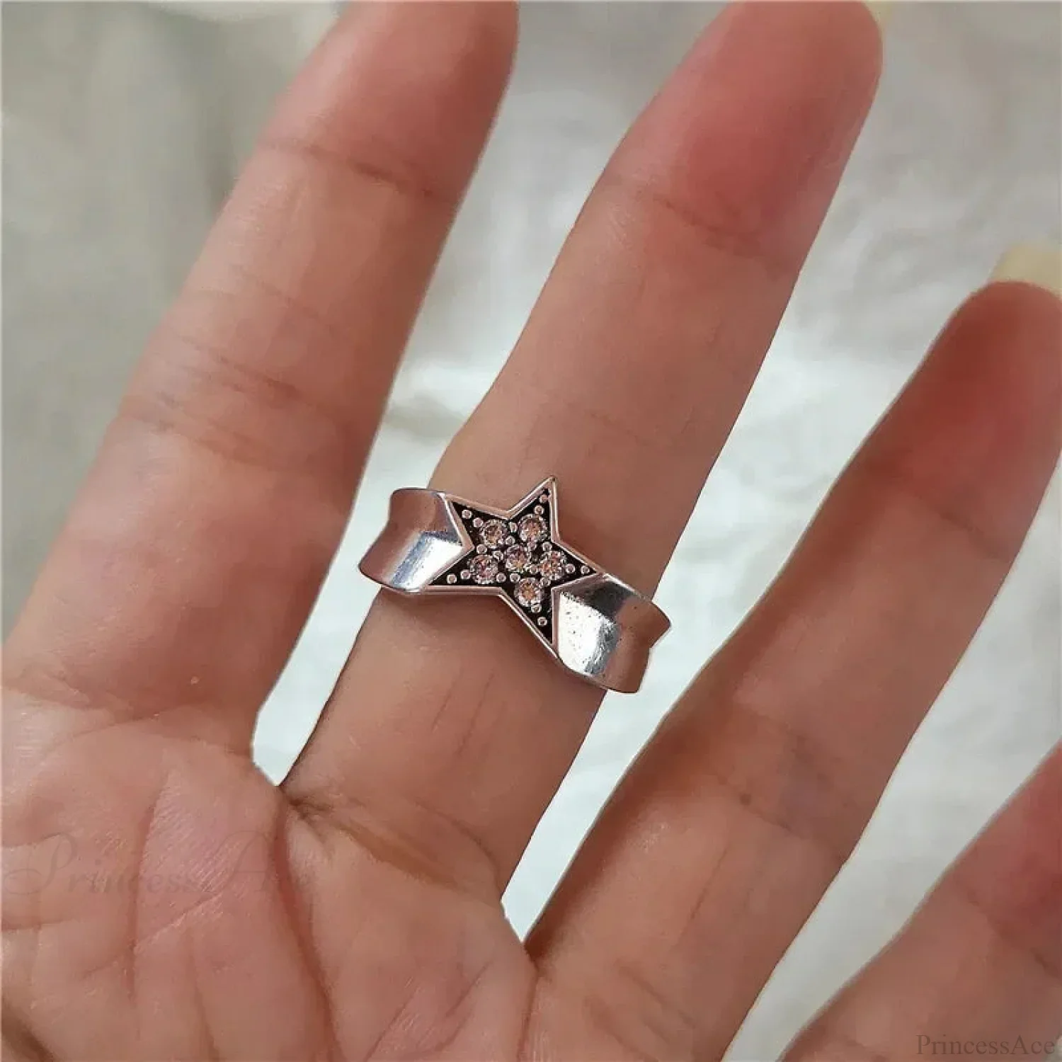 Gothic Cross Heart Luxury Ring - Image 12