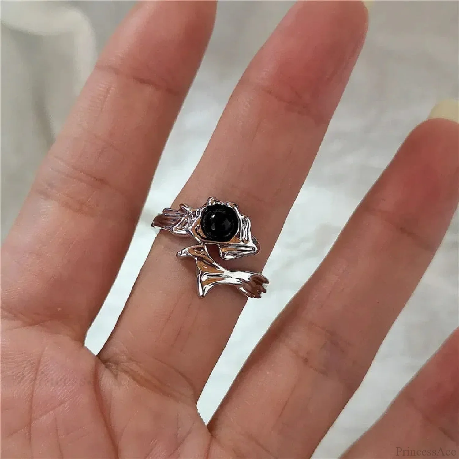 Gothic Cross Heart Luxury Ring - Image 8