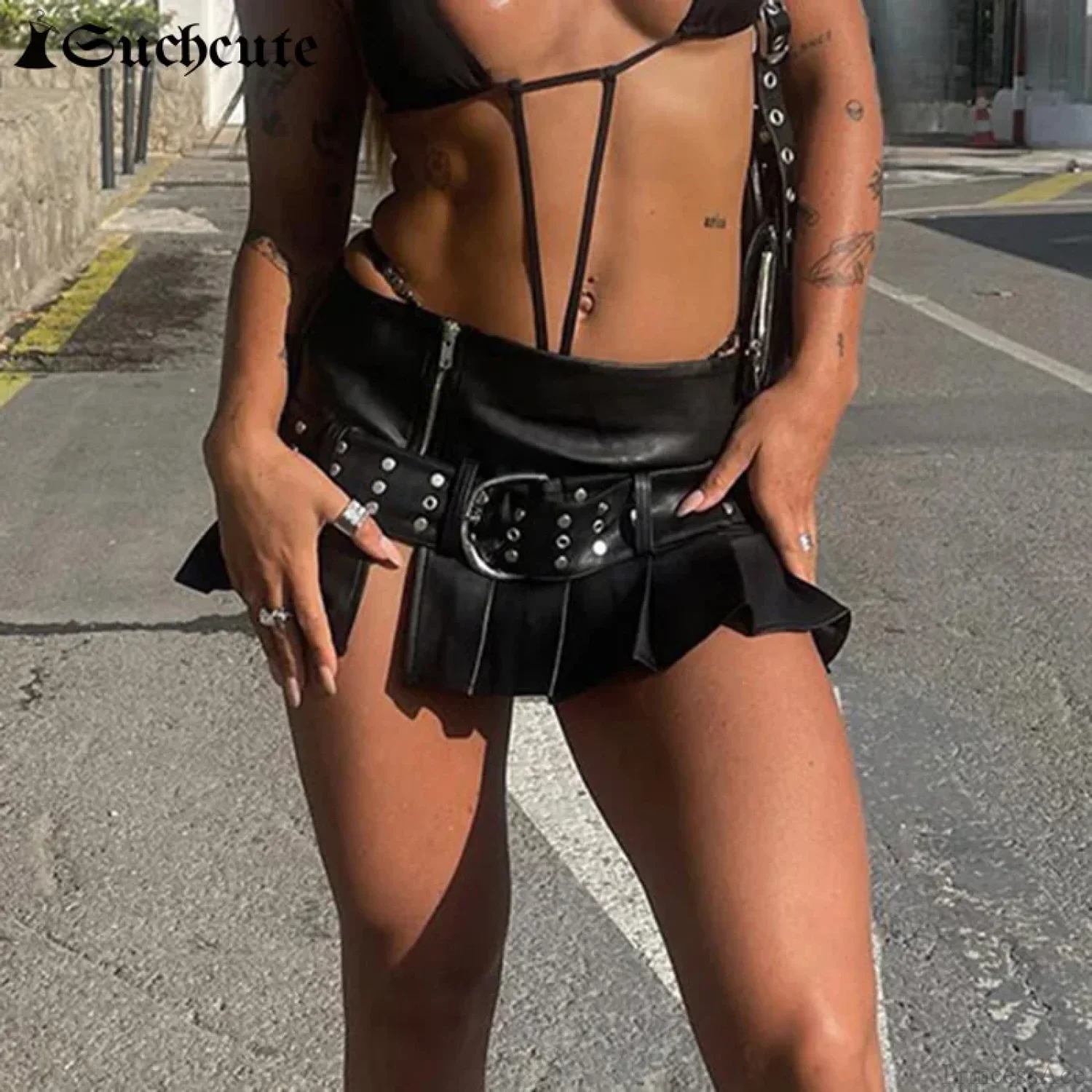 Gothic Rivet Pleated Leather Skirt - Image 2