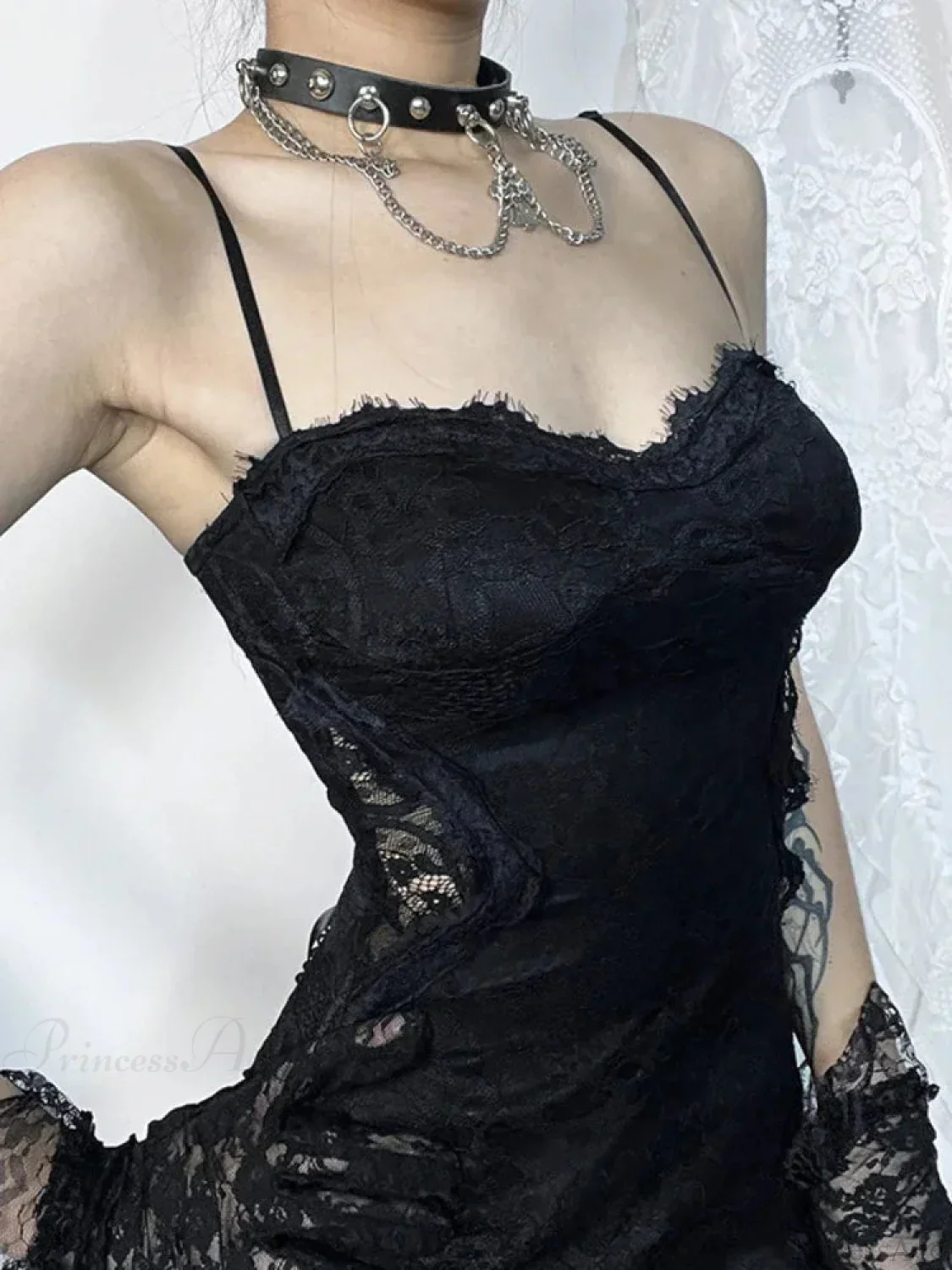 Graceful Spaghetti Strap Lace Full-Length Dress - Image 3