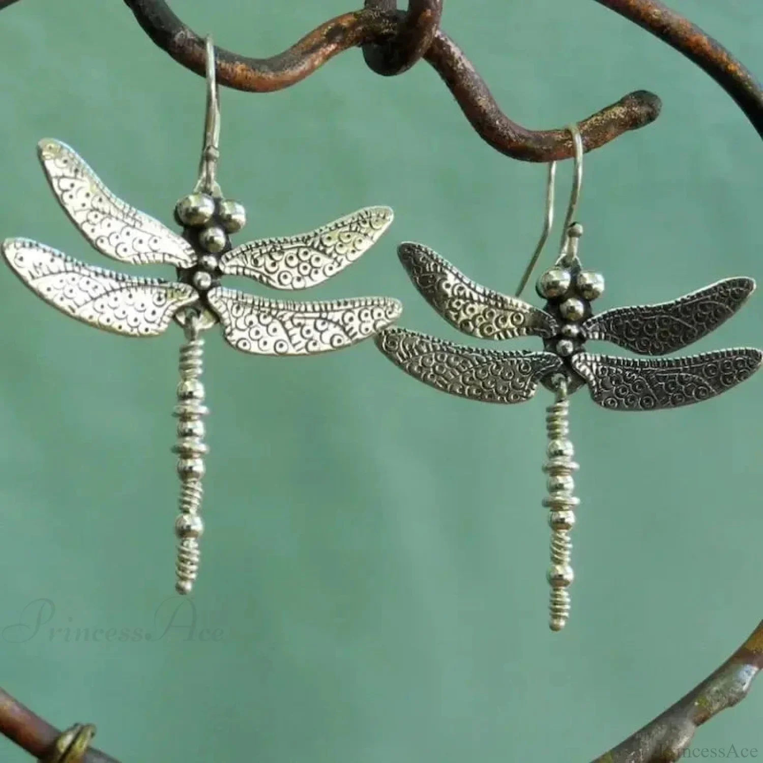 Halloween Dark Spider Amulet Stud Earring - Image 2