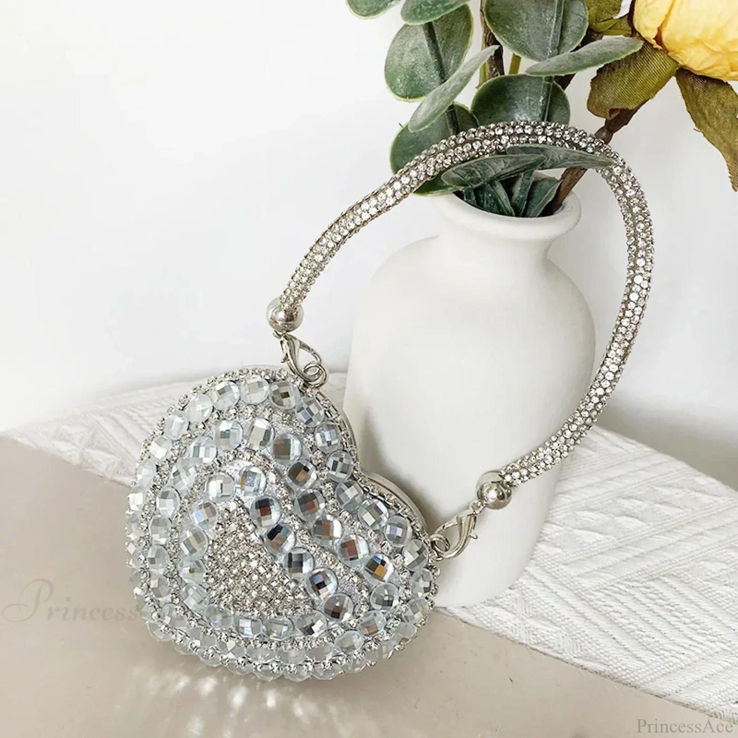 Heart Shape Sparkling Diamond Clutch Bag - Image 17