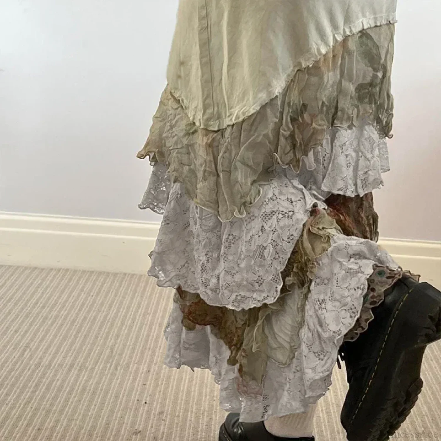 HEYounGIRL Y2K Aesthetic Lace Tiered Irregular Skirt Mori Girl - Image 3