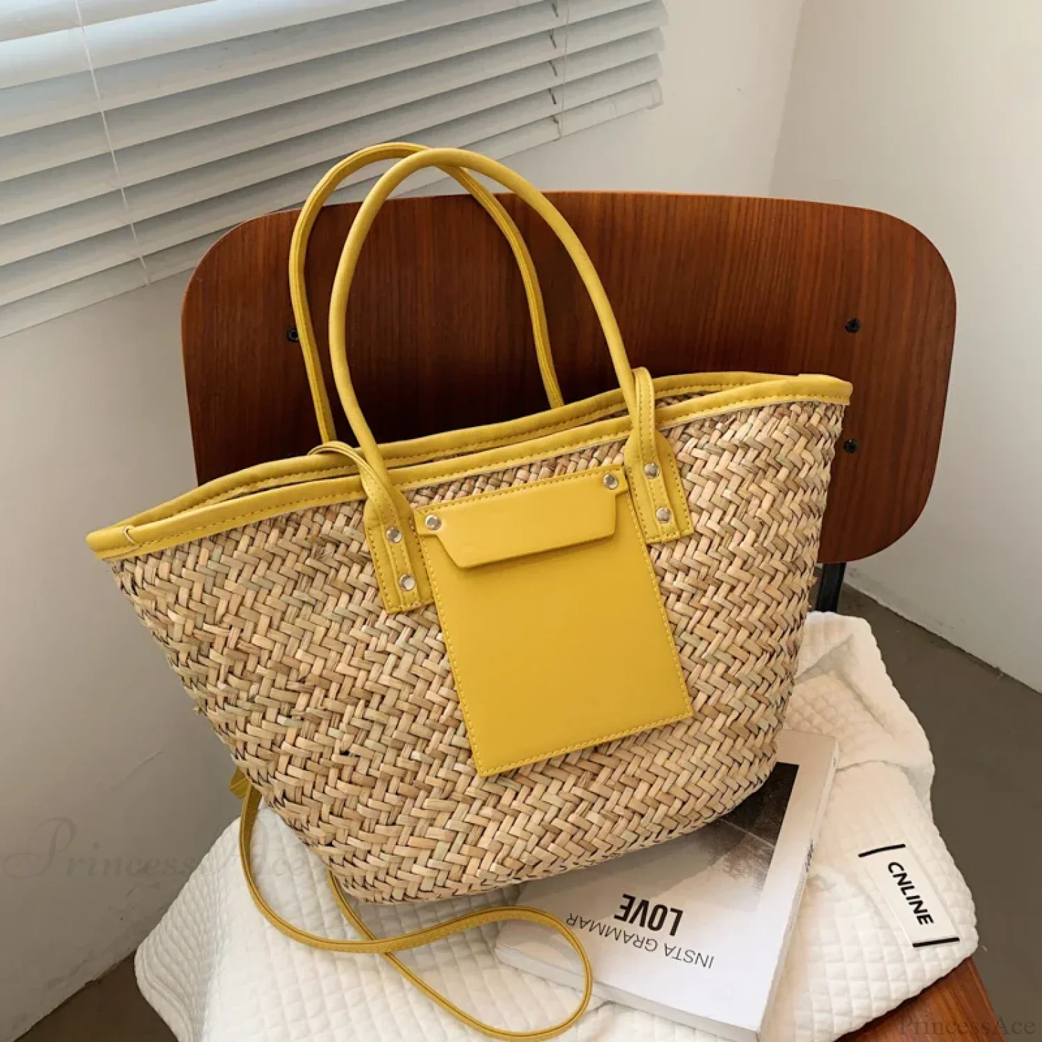 High Quality Straw Summer Tote Beach Handbag - Image 3