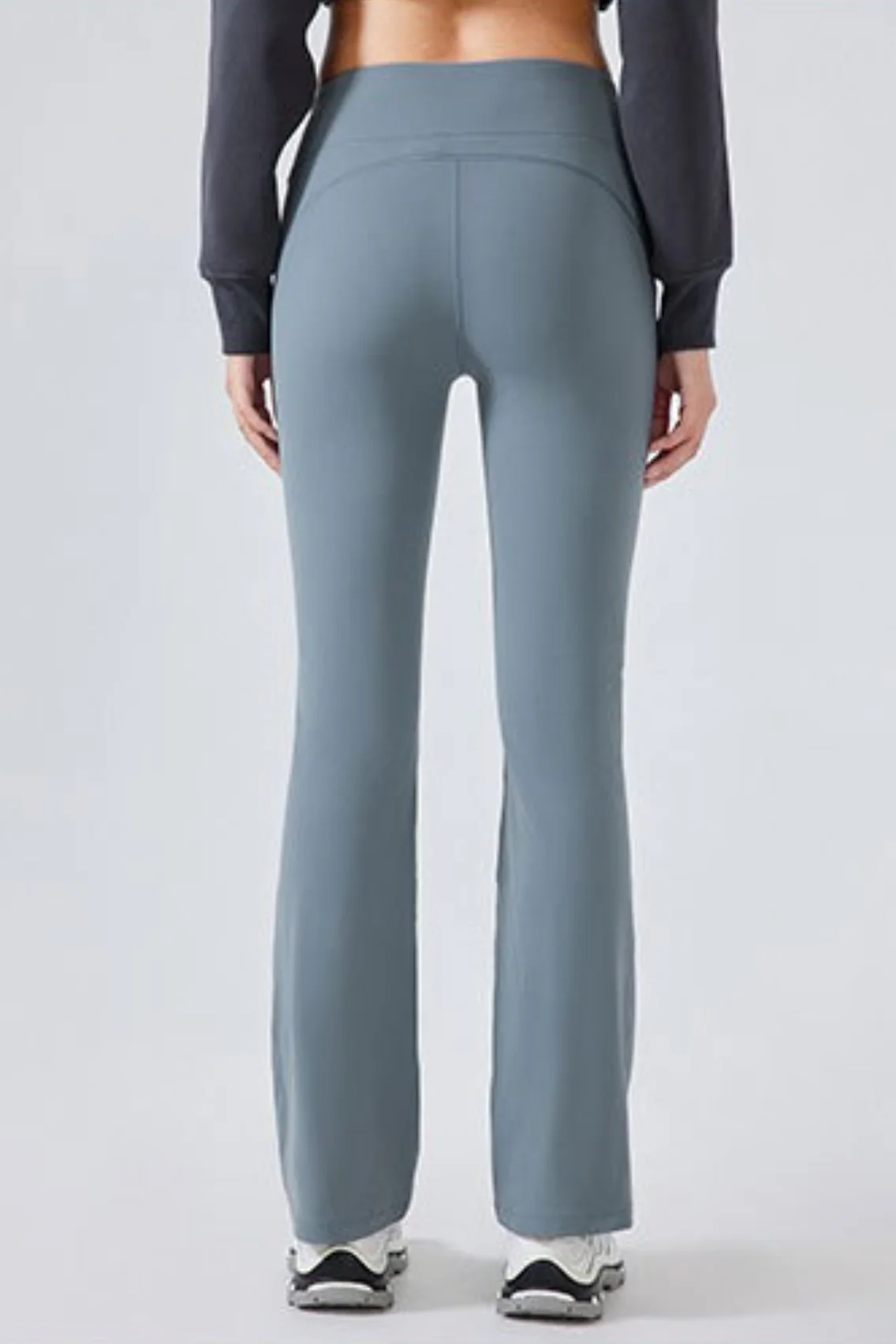 High-Waisted Fleece Lined Flared Yoga Leggings - Image 12