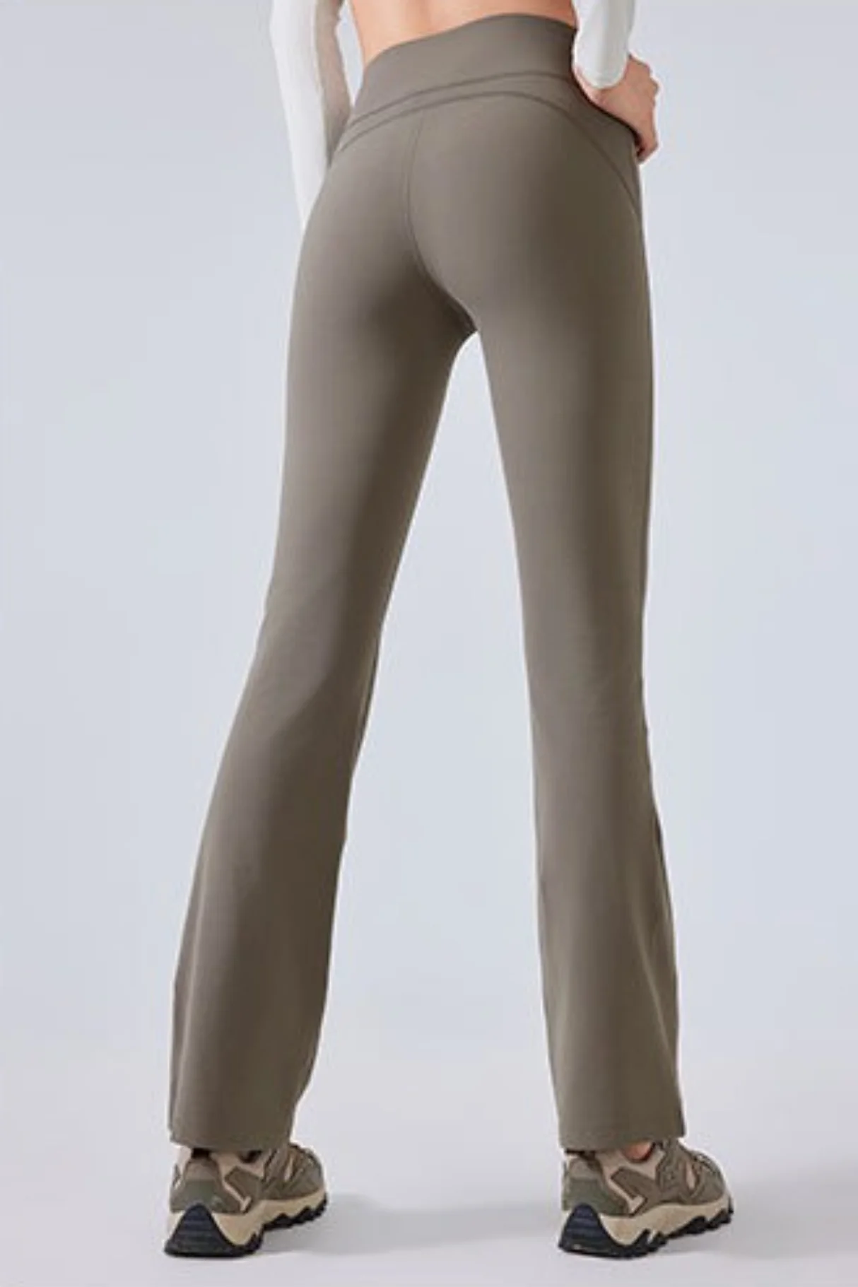 High-Waisted Fleece Lined Flared Yoga Leggings - Image 7