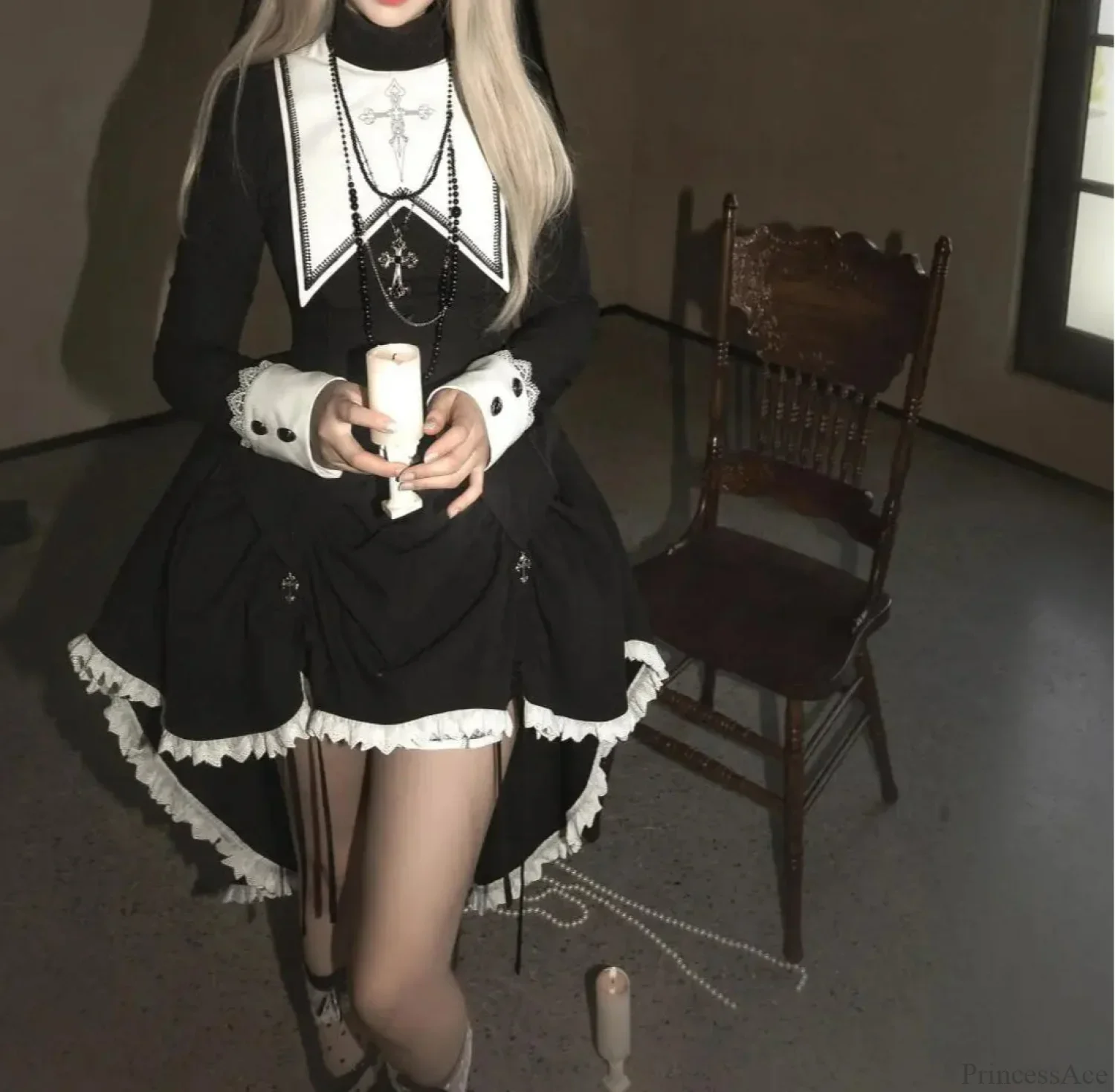 Lace Celebration Gothic Ebony Midi Dress - Image 2