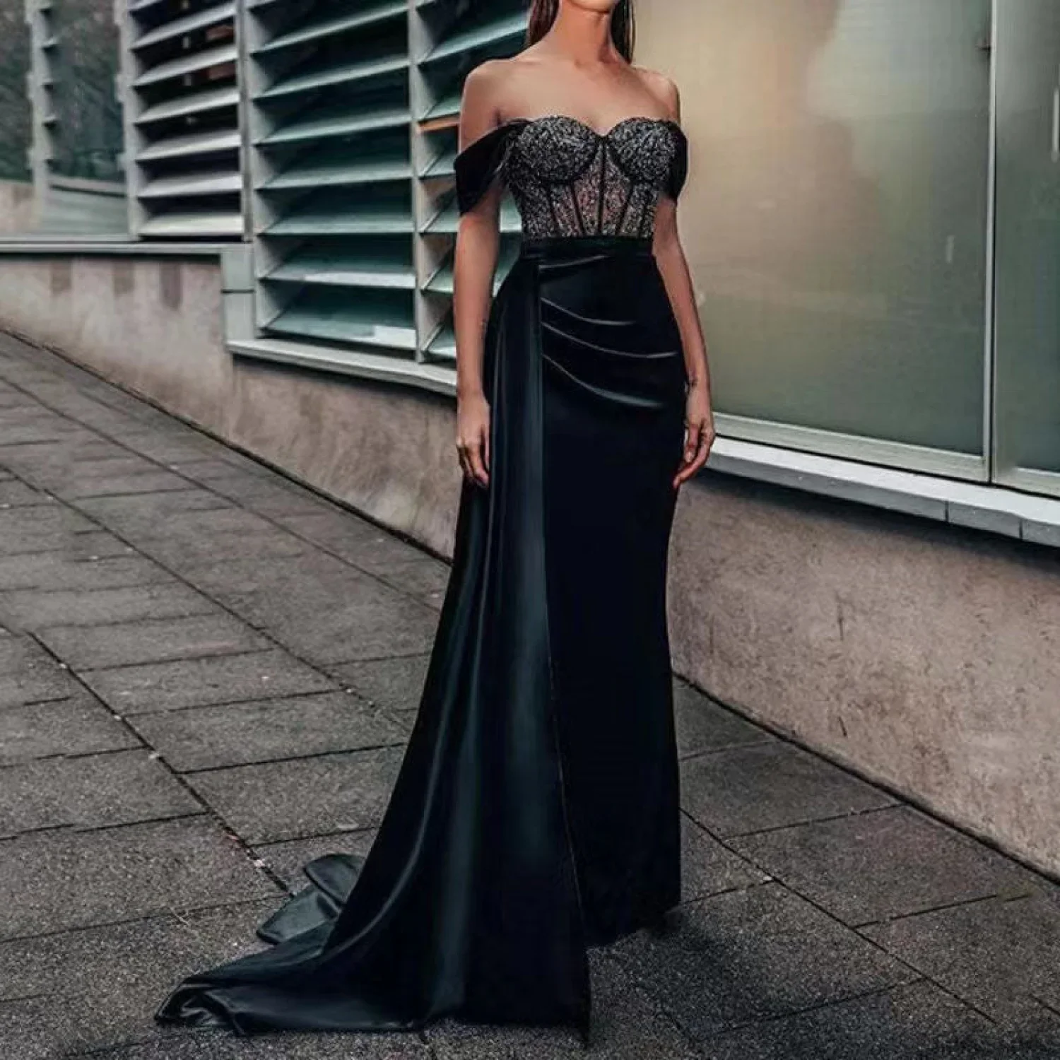Lace Mermaid Off-Shoulder Prom Dress - Image 2