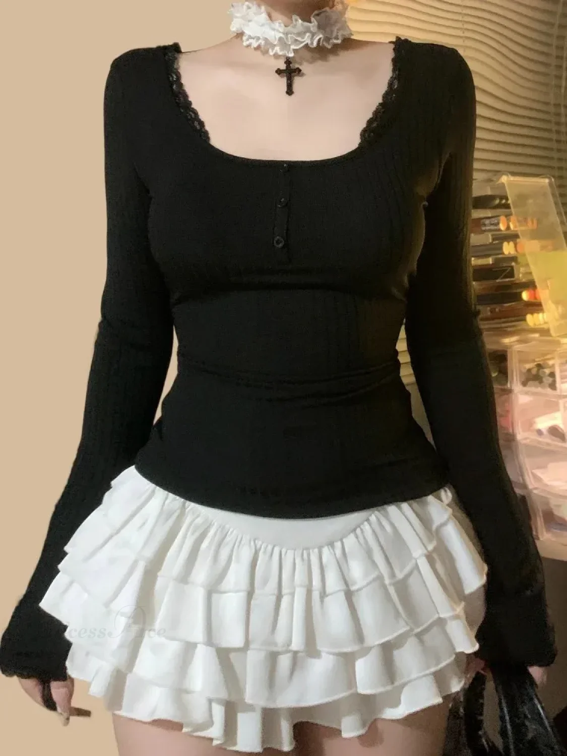 Lace O-neck Knit Top - Image 3