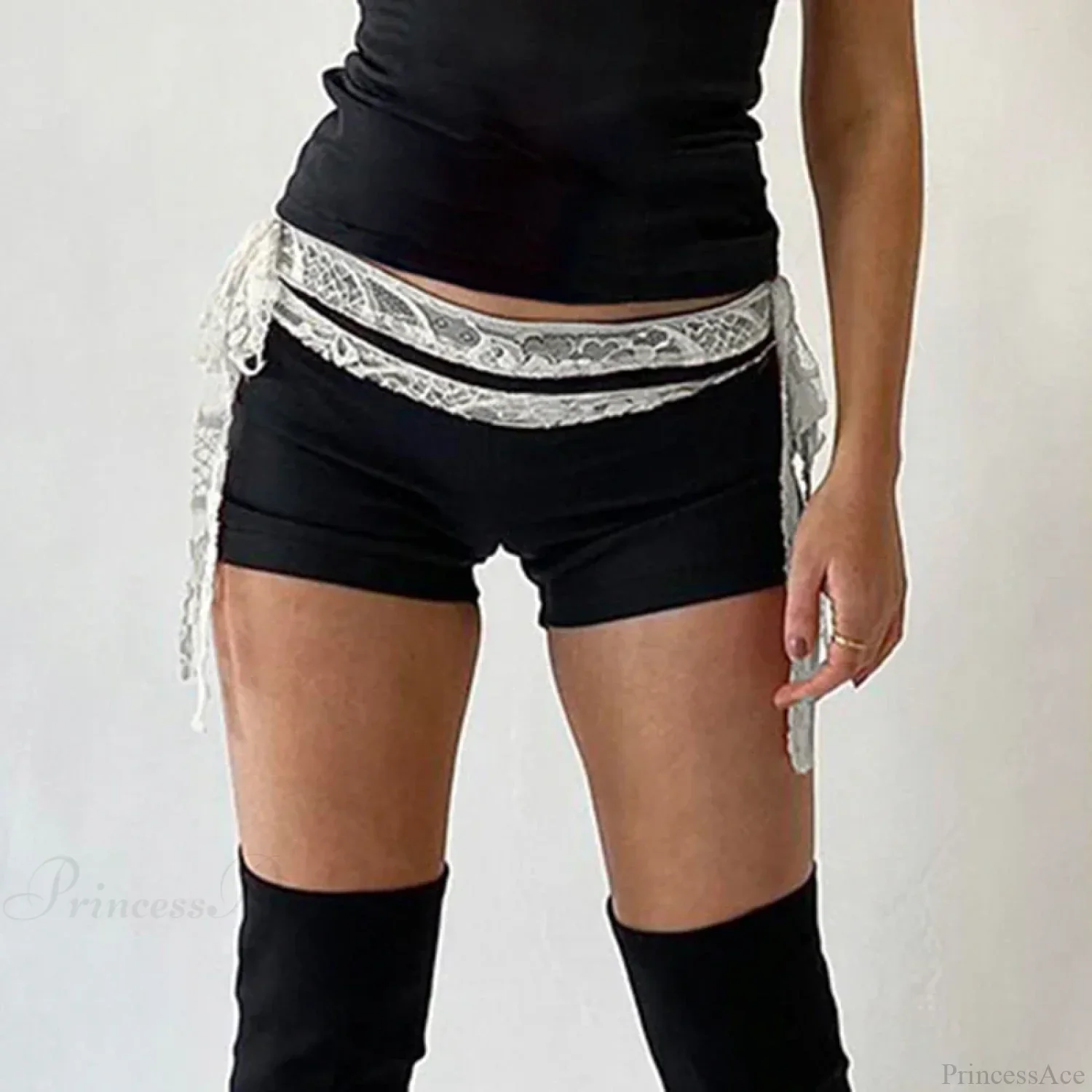 Lace Patchwork Low Waist Short - Image 3