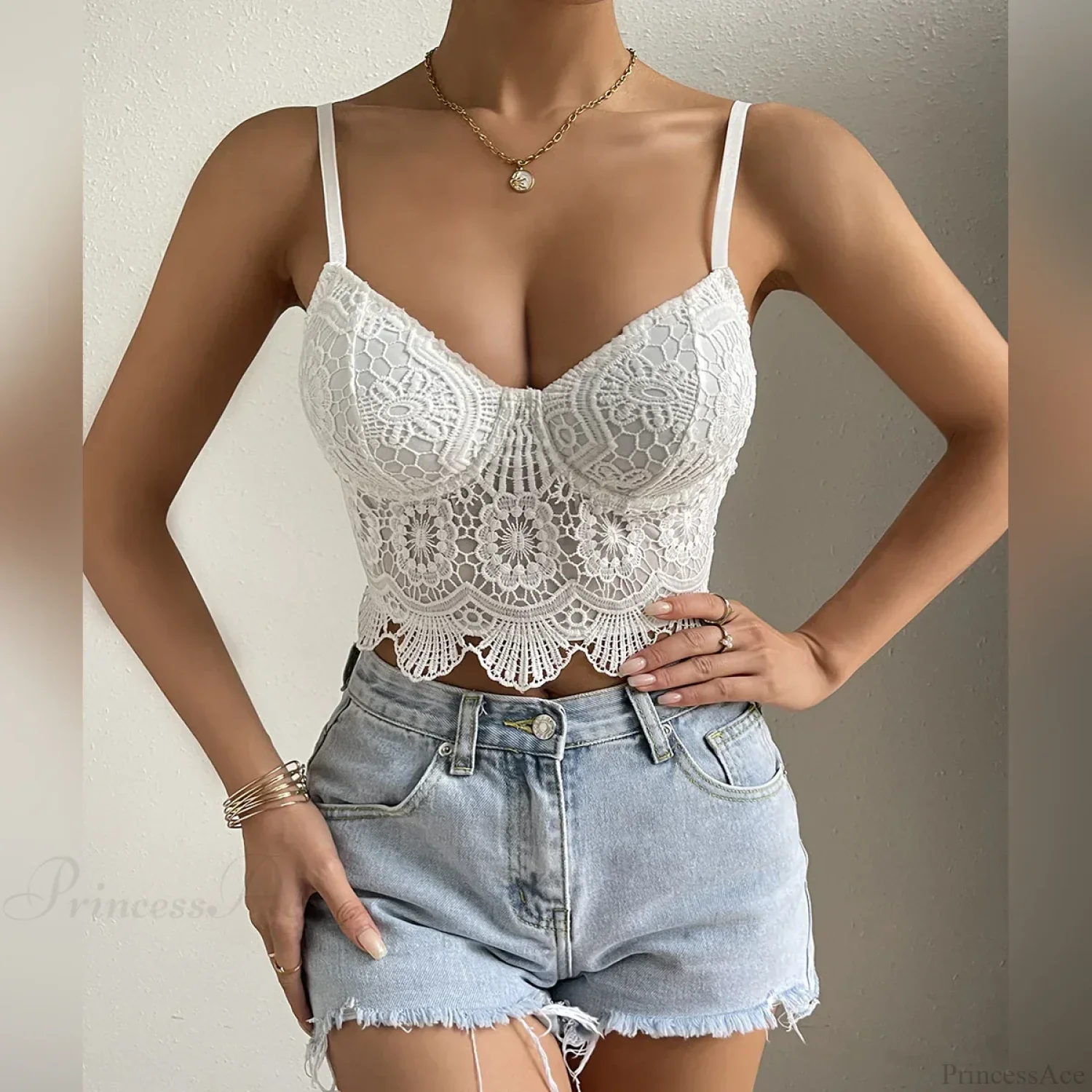 Lace Patchwork Slim Fit V-neck Backless Crop Top - Image 3