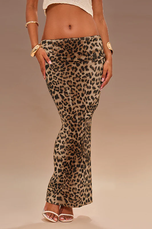Leopard Sequin High-Slit Bodycon Skirt - Image 5