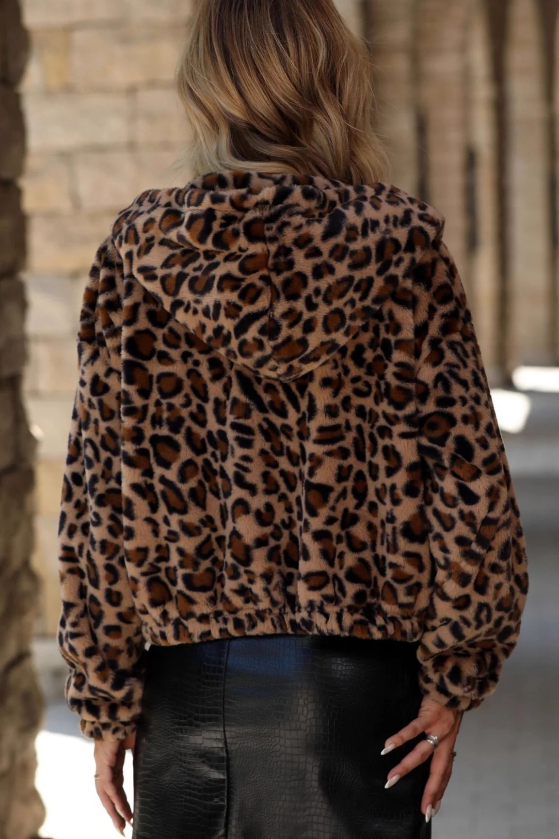 Loose Fit Leopard Print Fleece Coat - Image 4