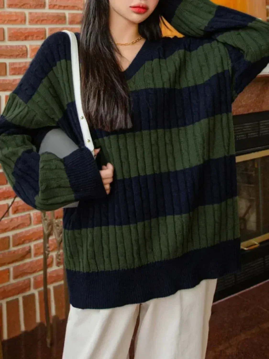 Loose Knit V-neck Vintage Pullover Sweater - Image 4