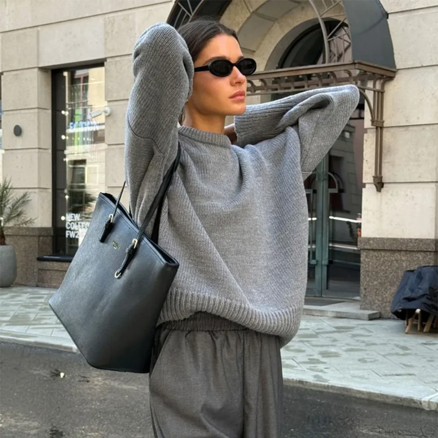Loose O-neck Casual Streetwear Sweater - Image 2