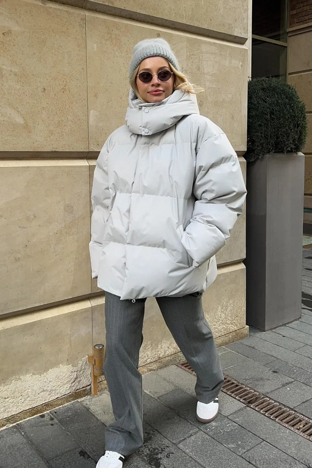 Loose Solid Minimalist Hooded Cotton Coat - Image 5