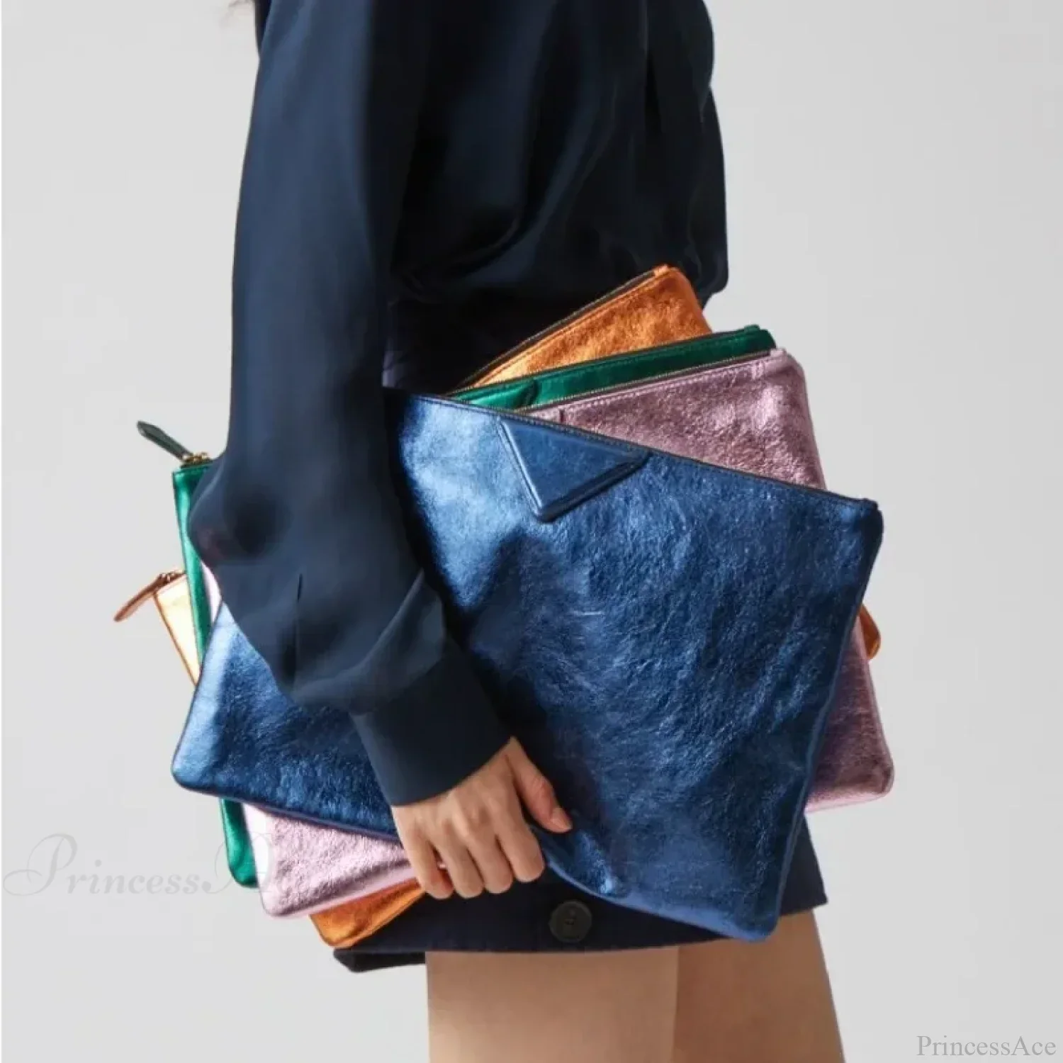 Luxury Designer PU Leather Day Clutch Wristlet - Image 2