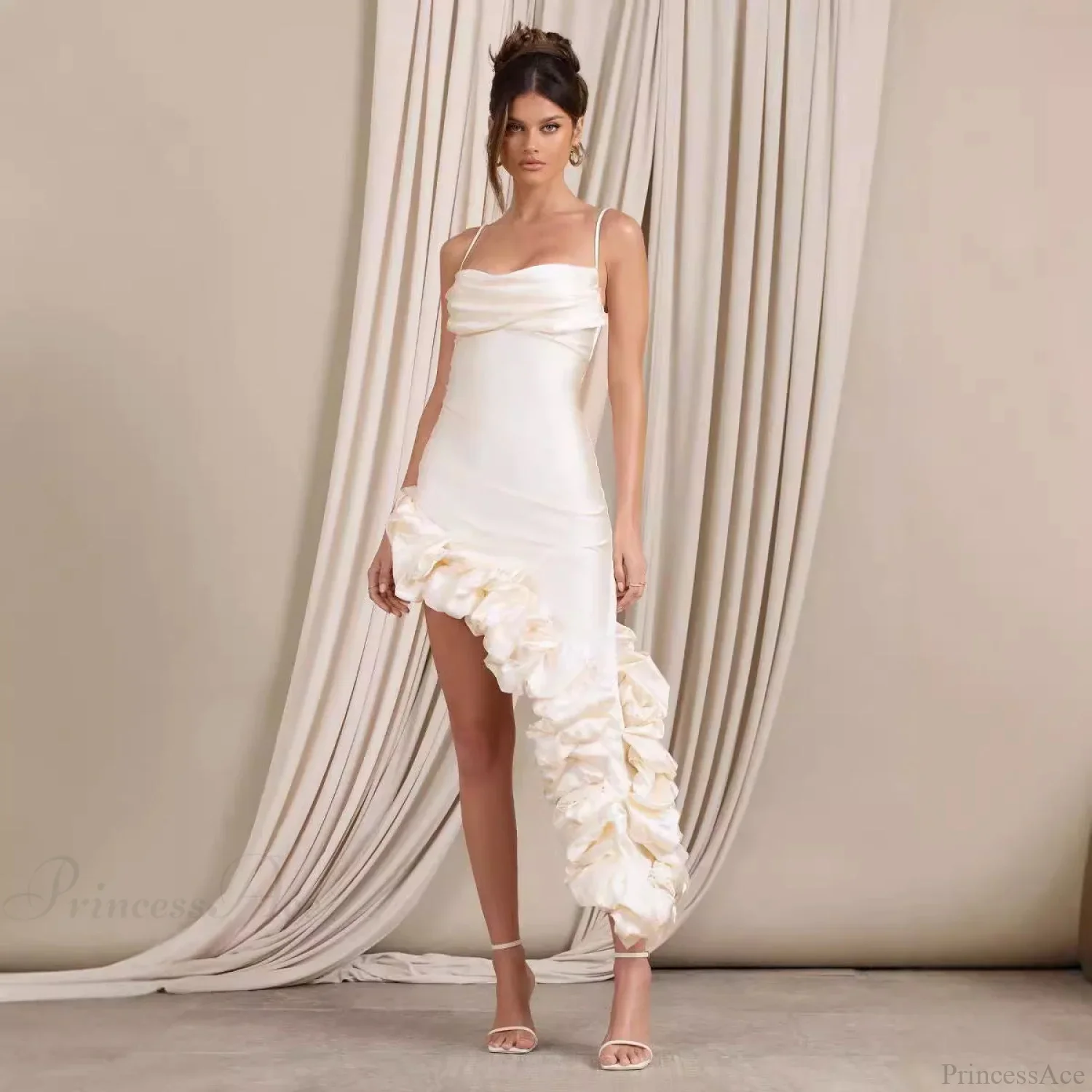 Luxury Pearl Strapless Bandage Prom Dress