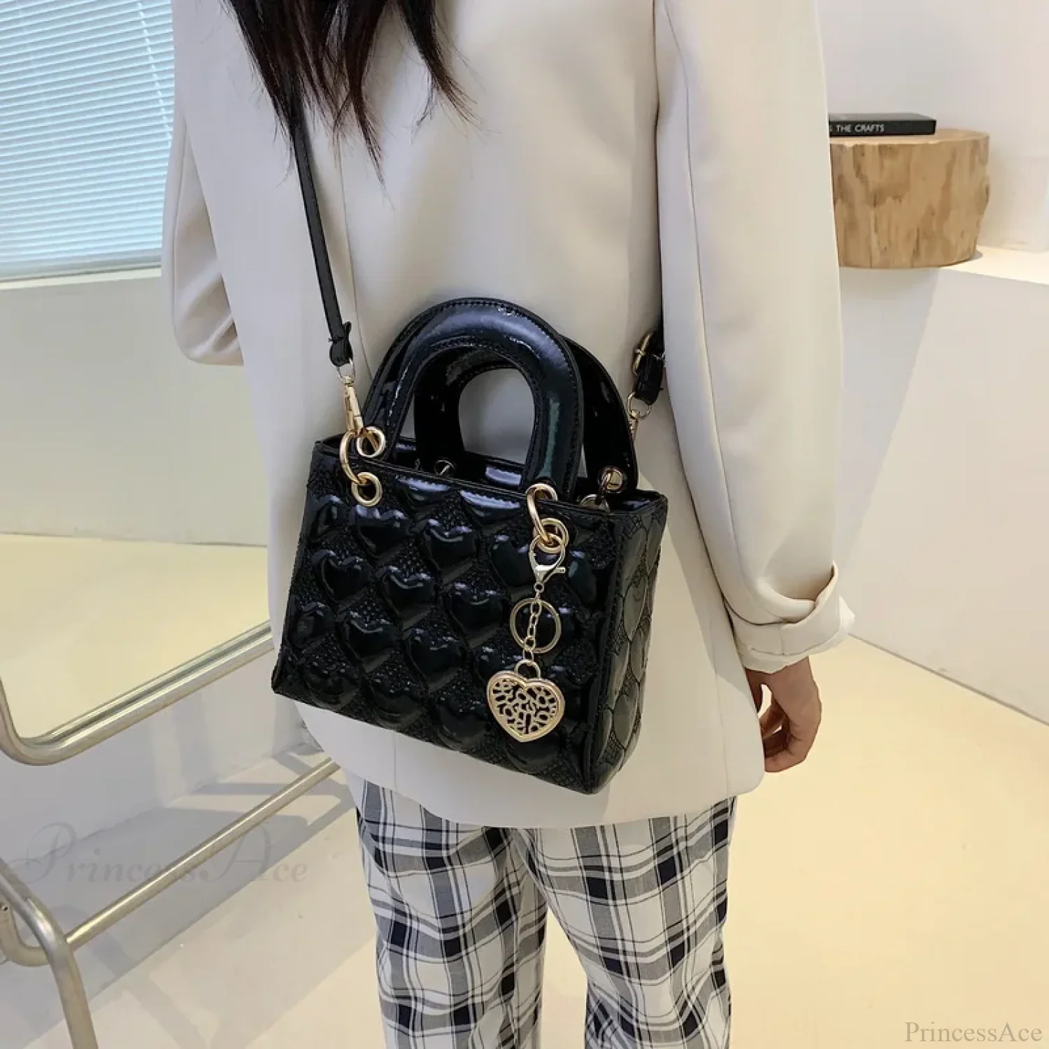 Luxury Quilted Square Handle Crossbody Handbag - Image 6