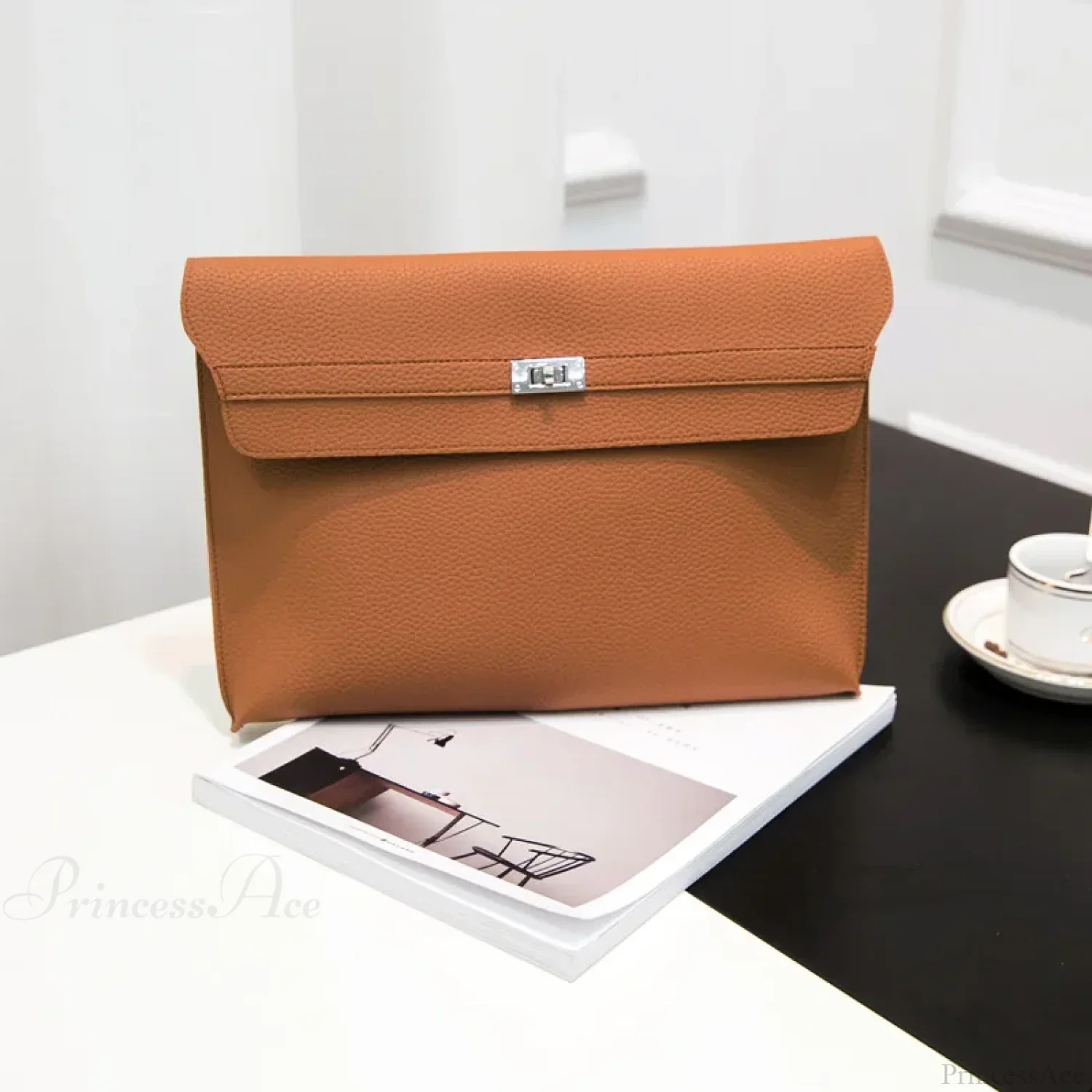 Lychee Pattern PU Leather Envelope Wristlet - Image 7