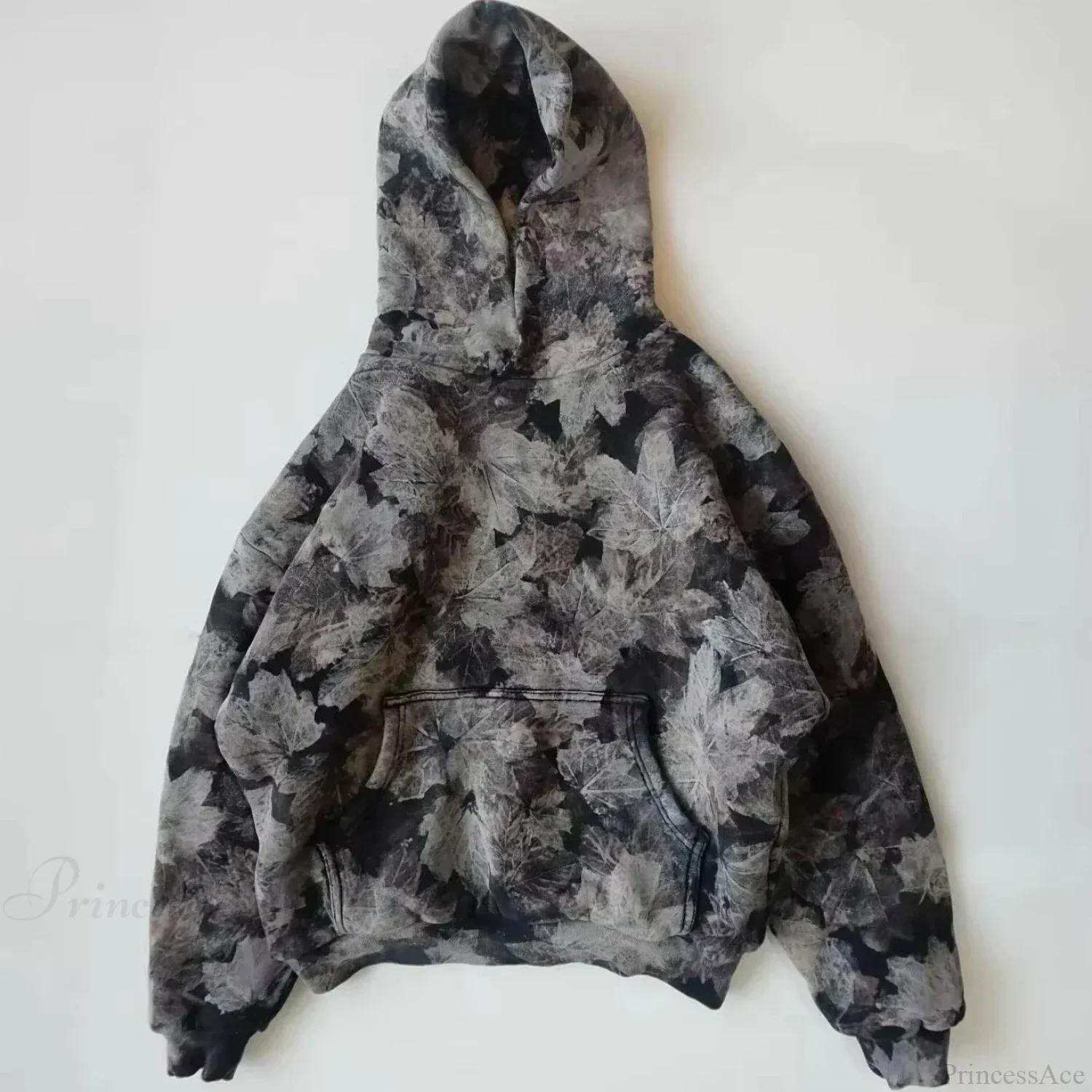 Maple Leaf Graphic Pullover Hoodie - Image 7