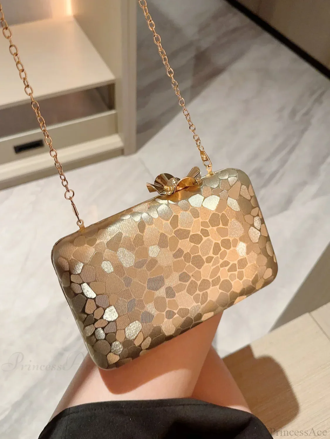 Metal Shell Evening Clutch Wristlet - Image 3