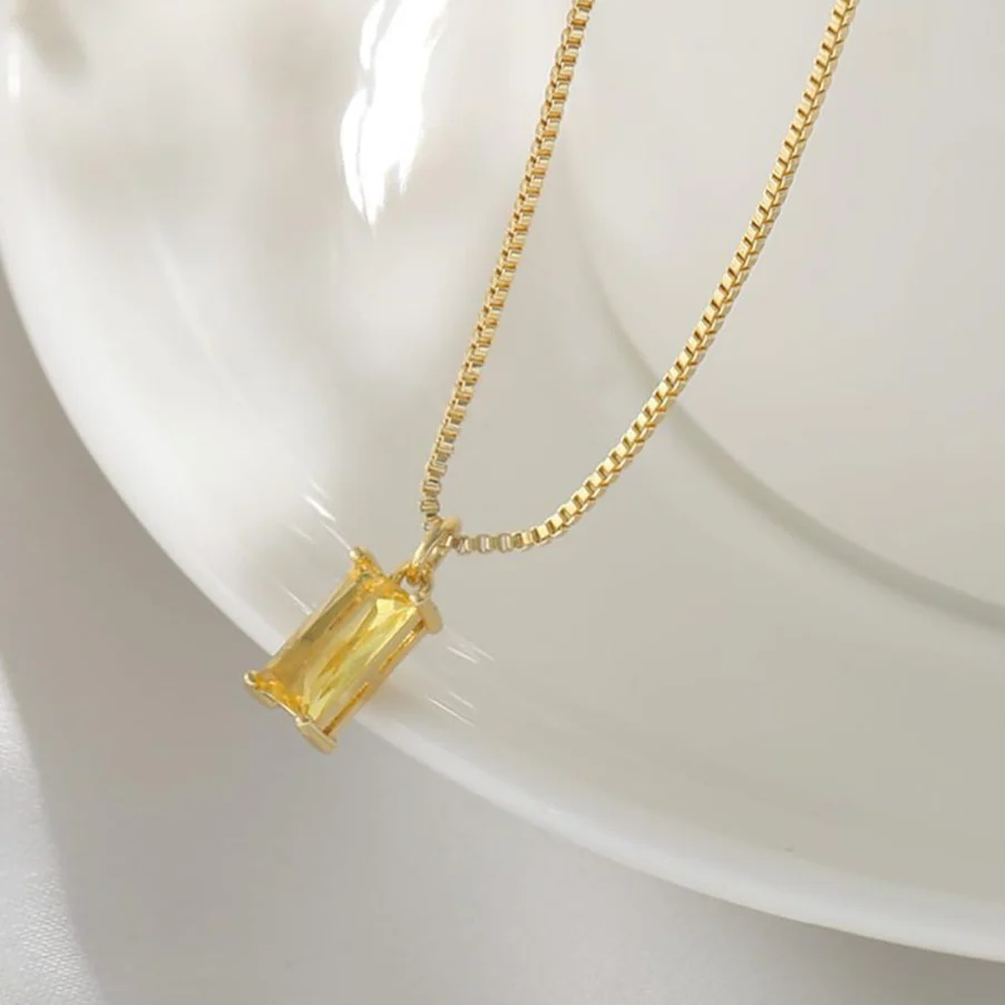 Minimal Mini Square Zircon NeckLace - Image 3